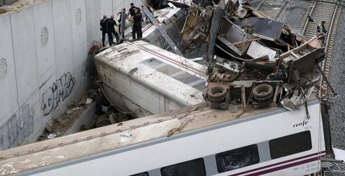 Accidente ferroviario en Santiago del Tren Alvia - Madrid - Ferrol