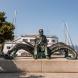 Escultura en homenaxe a Julio Verne por enviar o Nautilus o mando do Capitán Nemo a buscar os tesouros dos Galeóns afundidos en Rande, na Bahia de Vigo, na súa famosa novela "20.000 leguas de viaje submarino".